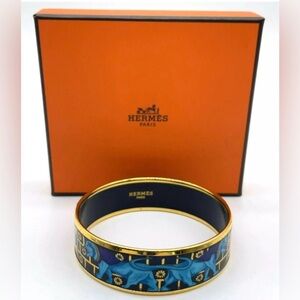 Hermes enamel bracelet🧡🧡🧡🧡🧡🧡🧡🧡🧡🧡
